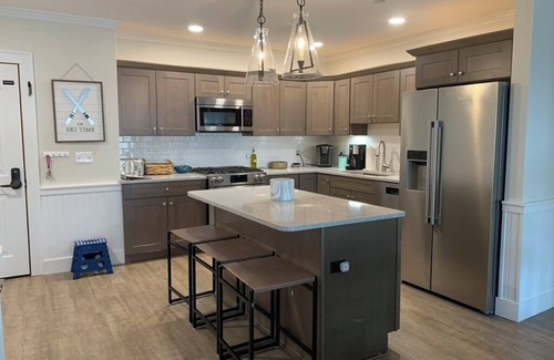 North Conway Condo | 3 Bedroom Slope-side Condo at Cranmore Mountain. Minutes to Storyland!