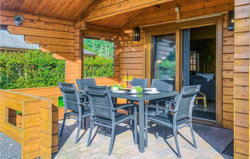 Rheezerveen House | 3 Bedroom Stunning Home In Rheezerveen