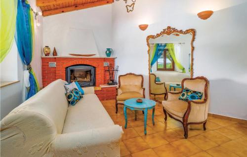 Snasici House | 3 Bedroom Stunning Home In Snasici