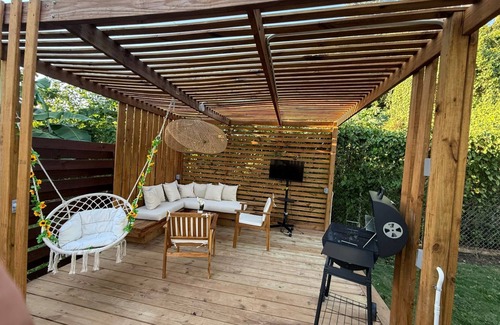 Ocho Rios House | 3-bedroom townhome in amazing Ocho Rios with Pool access, Private Gazebo,Balcony