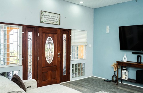 Petite Calivigny Bay Apartment | 3-bedroom Upper Level