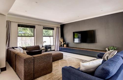 Bloubergstrand Villa | 3 Bedroom Villa in Big Bay
