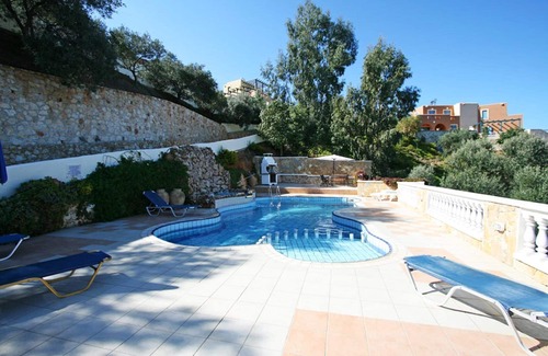 Agia Villa | 3-bedroom Villa Kalypso With A Private (heated) Pool