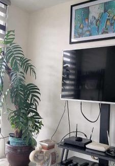 Ugong Apartment | 3 Bedrooms Access Penthouse Condo Unit