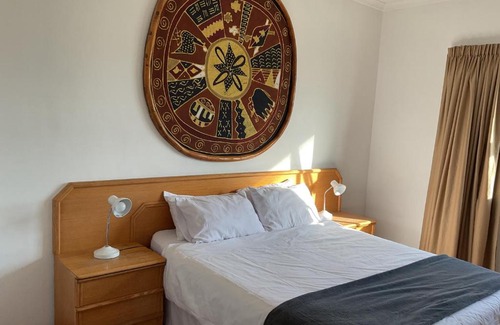 Bloubergstrand Apartment | 3 Beds in Coral Road