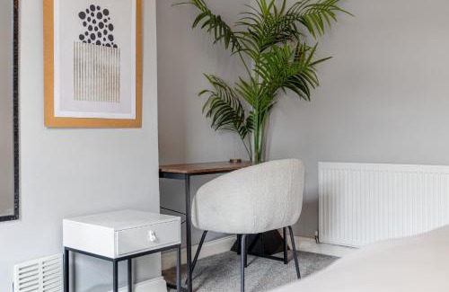 Manchester House | 3 BR Home Close to MCR City Centre