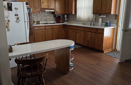 Punxsutawney House | 3 BR house in Punxsutawney. 1 mile from Gobblers knob,one mile from downtown