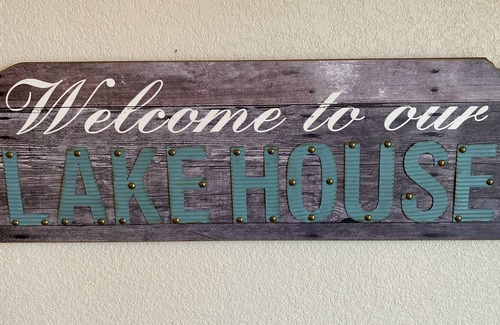 Briarcliff House | 3 BR, Lake views and minutes from marina!!!