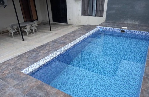 Manta House | 3 Br. w/ pool in Great Neigborhood
