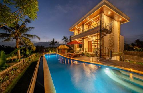 Pejeng Kawan Bed & Breakfast | 3 King Bedrooms Ratu Bali Luxury Villa in Ubud, Bali