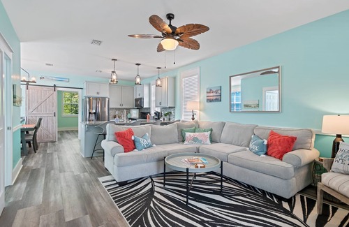 Port St. Joe Cottage | 3 Master Bedrooms, + 1/2 bath, 2 Pools, Hot Tub, Screened Porches w/Swings