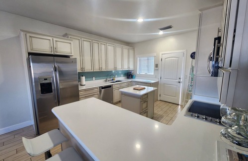 Greenehaven House | 3 Master Suites, Great Views and Minutes to Lake Powell
