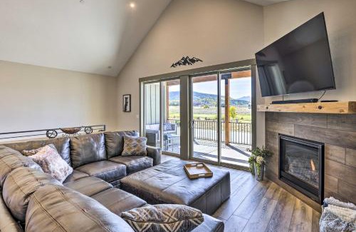 Grand Elk Ranch House | 3 Mi to Granby Ranch Townhome with Balcony and Views