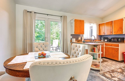 Lansing House | 3 Mi to Michigan State: Duplex w/Patio in Lansing