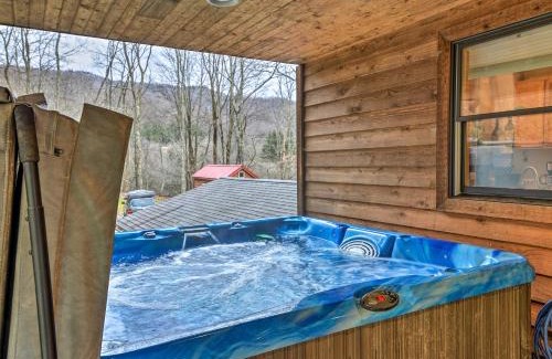 Snowshoe House | 3 Mi to Snowshoe Resort Cabin with Hot Tub