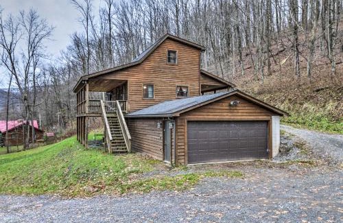 Snowshoe House | 3 Mi to Snowshoe Resort Cabin with Hot Tub