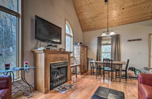 Snowshoe House | 3 Mi to Snowshoe Resort Cabin with Hot Tub