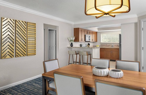 Florida Central Atlantic Coast Villa | 3 Miles from Disney! Family-Friendly 2BR Sheraton Villa! 6–8 guests! Pool/spas!