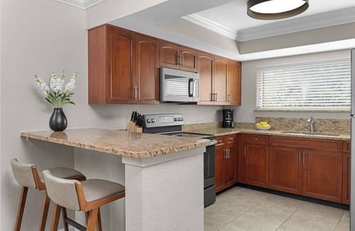 Florida Central Atlantic Coast Villa | 3 Miles from Disney! Family-Friendly 2BR Sheraton Villa! 6–8 guests! Pool/spas!