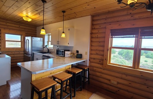 Platte Cabin | 3 miles from Platte Creek boat dock & public hunting!