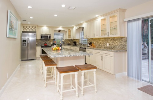 Ocean Ridge House | 3 Minute Walk To Beach-Discounted Rates- Relaxing-Private-Fun-Pool-WiFi-Near All