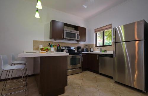 Gold Coast Villa | 3 minutes from best beaches in Aruba! Luxury Tropical Townhouse at Gold Coast Aruba