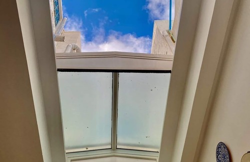 Amilcar House | 3 Pièces Avec Verrière Ouvrante