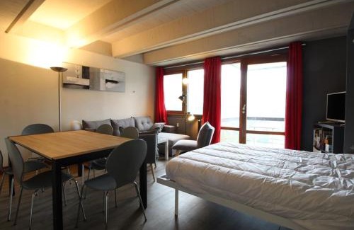 Flaine Apartment | 3 Pièces Rénové pour 6 Pers. à Flaine Forum - 50m², Proche Pistes et Commerces - FR-1-687-35