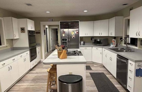 North Forest Beach House | 3 Quail St Retreat, 4th Row, Less than 100 strides to Beach, with Pool & Hot Tub, Dogs OK