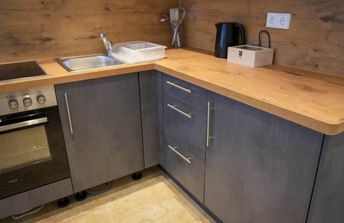 Berenbostel Apartment | 3-room apartment for families, fitters & business No1