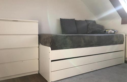 Bonlanden Apartment | 3-room apartment with terrace and carport in Filderstadt