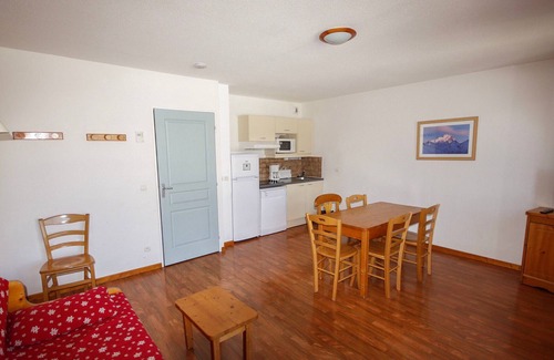 Saint-Etienne-en-Devoluy Apartment | 3-Room Apt, 6 Pers, Equipped Kitchen, Parking, Pets Allowed