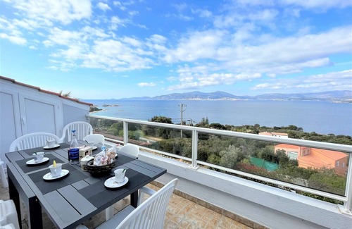 Isolella Apartment | 3-room apt with terrace and sea view, 500m from the beach