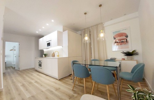 Logrono City Centre Condo | 3 ROOMS AND TWO BATHROOMS IN THE CENTER OF LOGROÑO