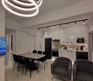Larnaca City Centre Apartment | 3 rooms modern apartment close to the beach!
