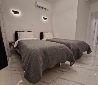 Larnaca City Centre Apartment | 3 rooms modern apartment close to the beach!