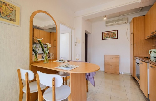 Kopitareva Gradina Apartment | 3 Roooms city centre aprtment with parking