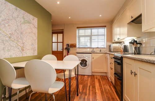 Horton in Ribblesdale Cottage | 3 SOUTH VIEW, pet friendly, with open fire in Horton-In-Ribblesdale