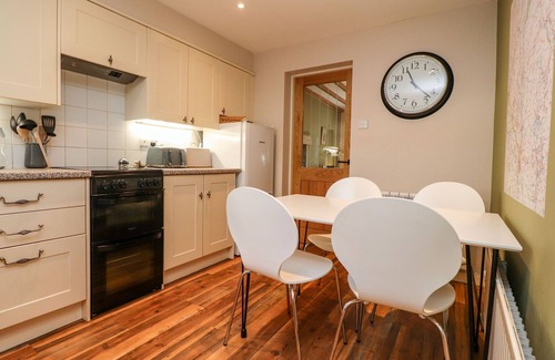 Horton in Ribblesdale Cottage | 3 SOUTH VIEW, pet friendly, with open fire in Horton-In-Ribblesdale