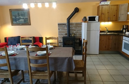 Reallon Apartment | 3 *, spacious cottage, on the ground floor of the chalet with superb view of the Réallon valley,