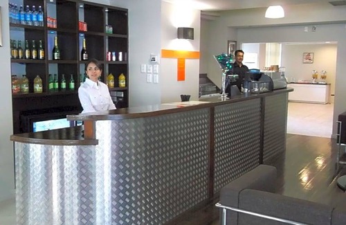 Newton Hotel | 3-Star Hotel ∙ Ascotia Off Queen