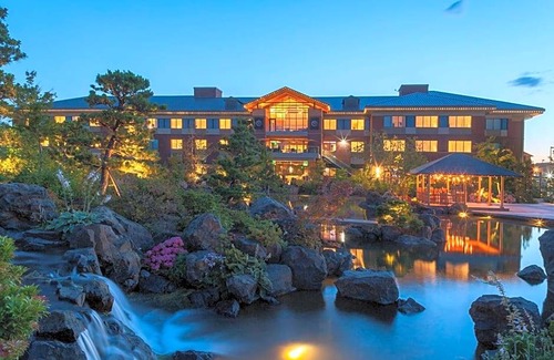 Lebanon Hotel | 3-Star Hotel ∙ Best Western Premier Boulder Falls Inn