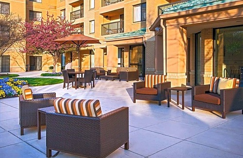 Innsbrook Hotel | 3-Star Hotel ∙ Courtyard by Marriott Richmond Northwest