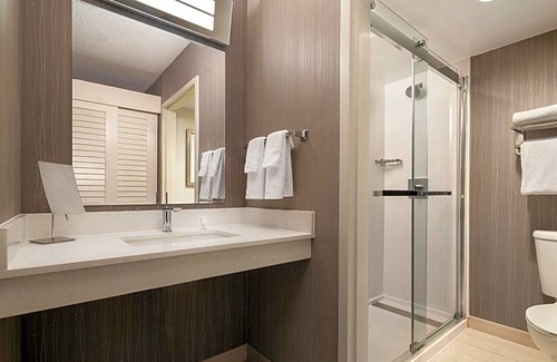 Larkspur Hotel | 3-Star Hotel ∙ Courtyard San Francisco Larkspur Landing/Marin County