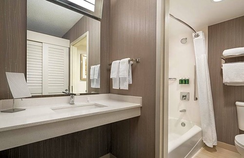 Larkspur Hotel | 3-Star Hotel ∙ Courtyard San Francisco Larkspur Landing/Marin County