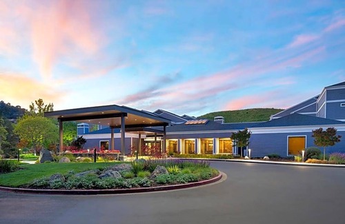 Larkspur Hotel | 3-Star Hotel ∙ Courtyard San Francisco Larkspur Landing/Marin County