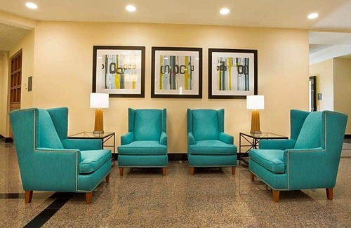 Brentwood Hotel | 3-Star Hotel ∙ Drury Inn & Suites St. Louis Brentwood