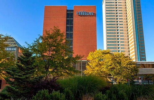 West Central Hotel | 3-Star Hotel ∙ Hilton Fort Wayne at the Grand Wayne Convention Center