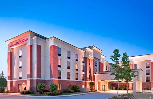 Smithfield Hotel | 3-Star Hotel ∙ Hampton Inn & Suites Providence/Smithfield