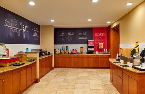 Smithfield Hotel | 3-Star Hotel ∙ Hampton Inn & Suites Providence/Smithfield